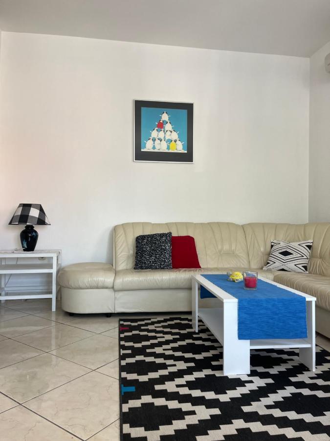 Old Town Center Apartments Supetar Exterior photo